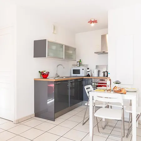 Royal Sunny 200m From - Happy Apartment *