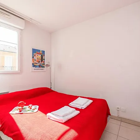 Apartment Royal Sunny 200m From - Happy *