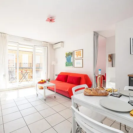 Royal Sunny 200m From - Happy Apartment *