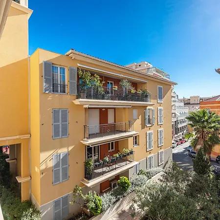 Apartment Royal Sunny 200m From - Happy